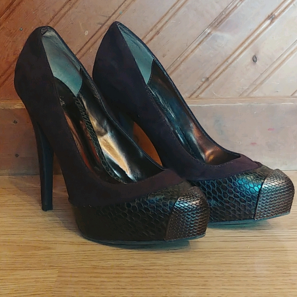 Carlos Santana Platform Heels sz 7